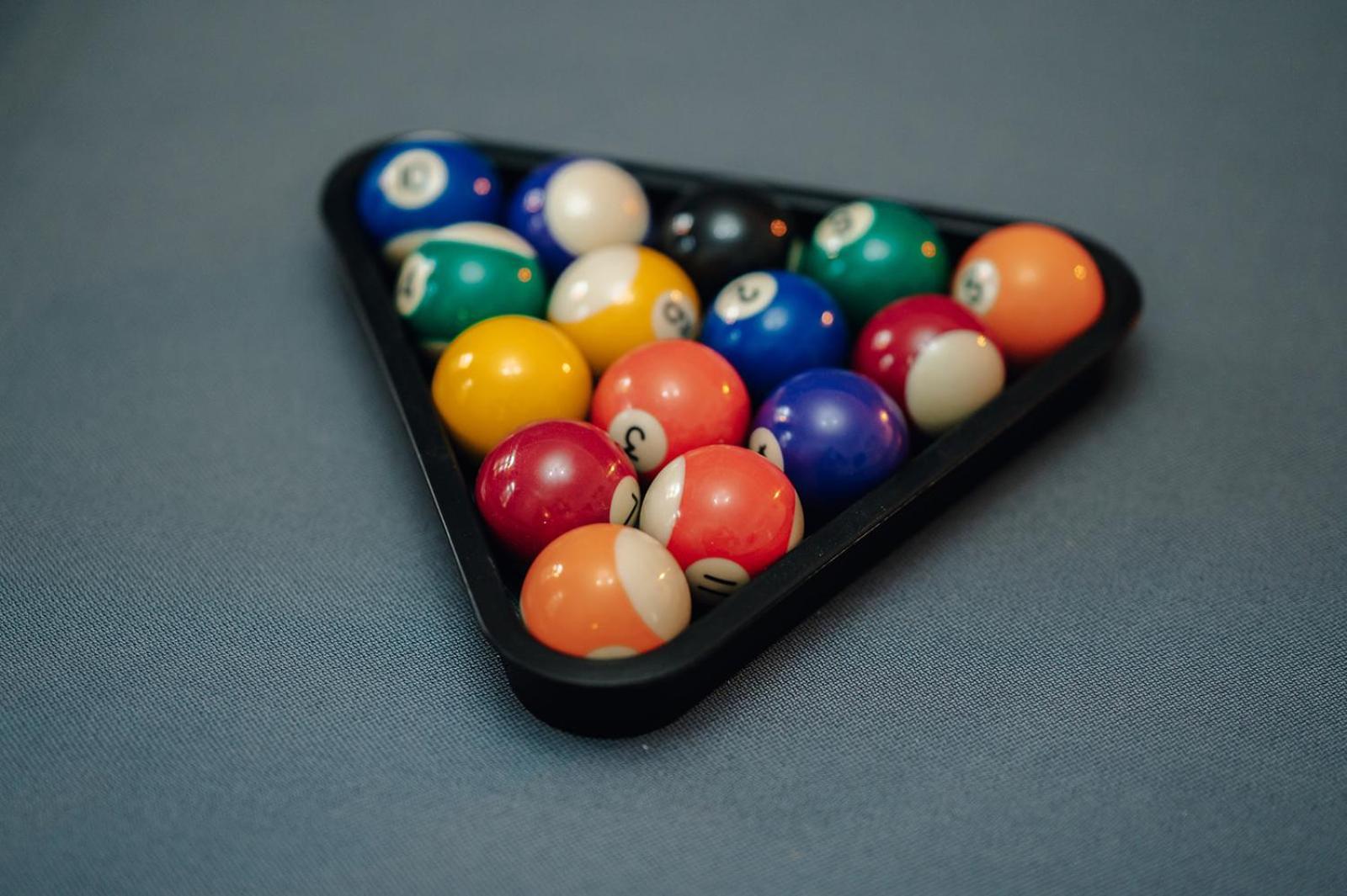 Cinematic With Pool Table & Cinema In The Heart Of Apartment *